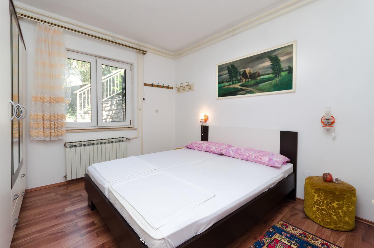 Apartments And Room Luka Кленовица Екстериор снимка