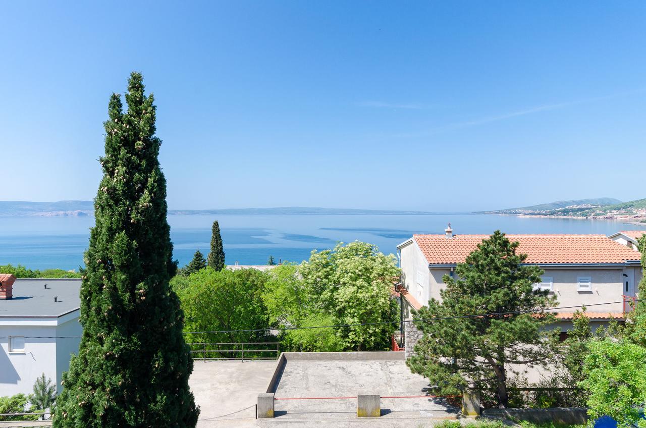 Apartments And Room Luka Кленовица Екстериор снимка