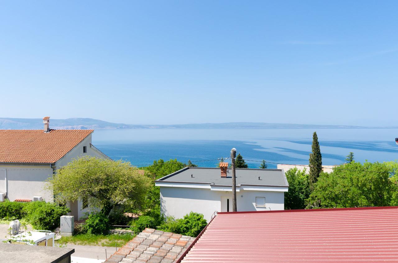 Apartments And Room Luka Кленовица Екстериор снимка